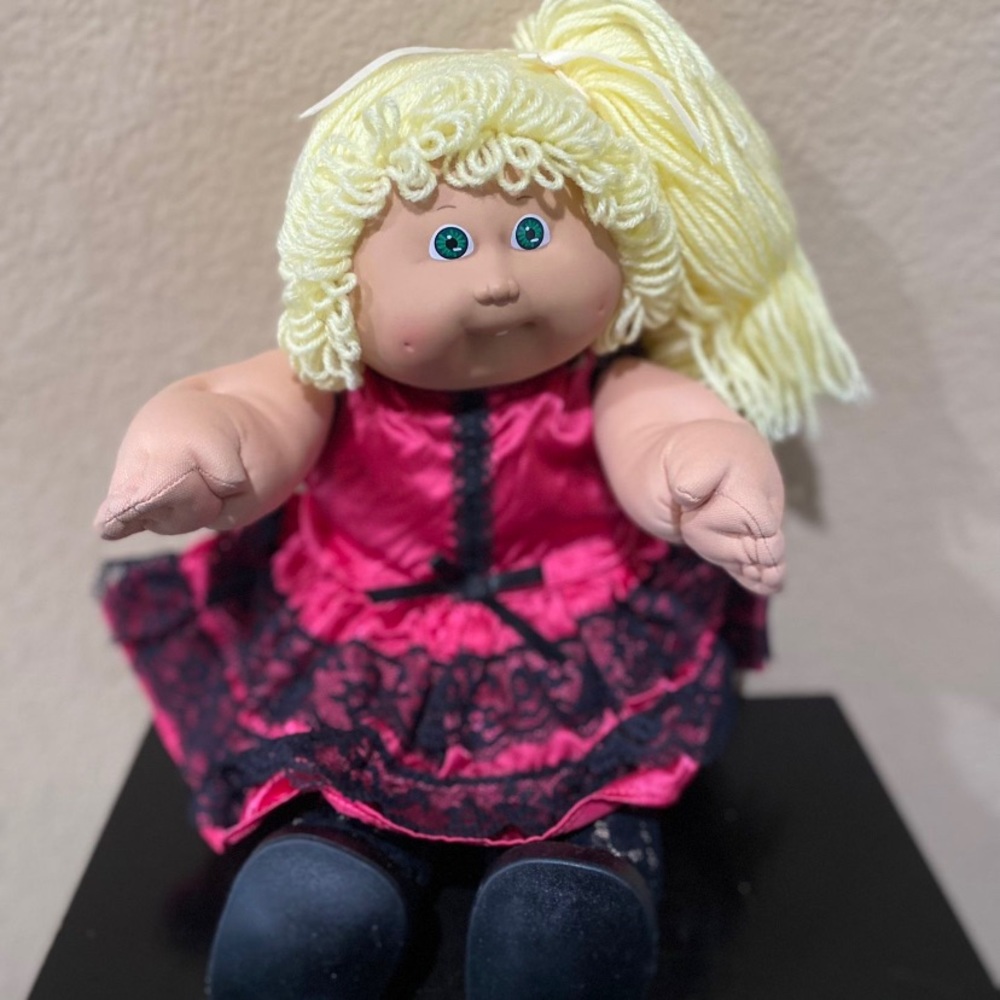 1985 cabbage patch doll - Picture 2 of 2